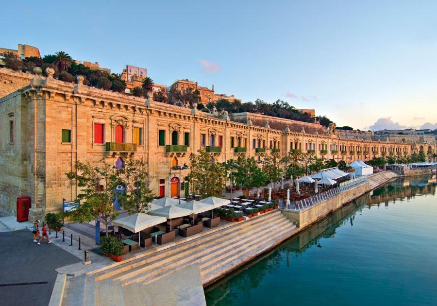 Апартаменты Unbeatable Location Valletta And Harbour Views Слима Экстерьер фото