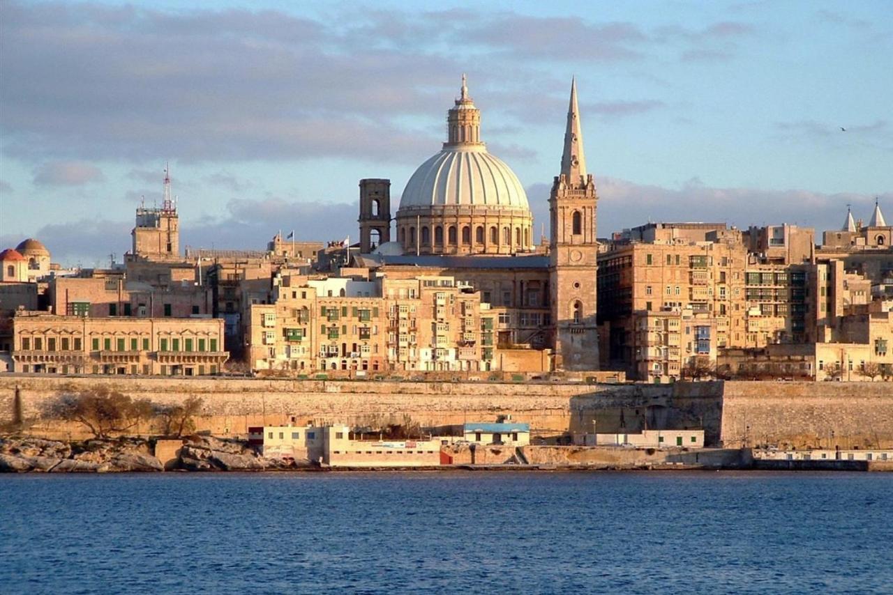 Апартаменты Unbeatable Location Valletta And Harbour Views Слима Экстерьер фото